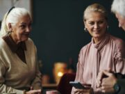 Superar els 84 anys a Espanya impulsa el repte d’un envelliment saludable