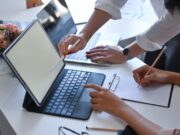 Les plataformes d’IA competeixen ara per transformar la capacitat operativa de les empreses