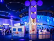 Telefónica retalla pèrdues fins als 411 milions i factura 8.127 milions